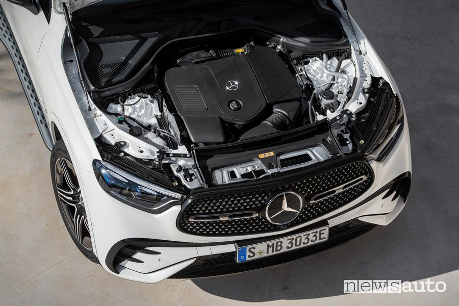 Vano motore Mercedes-Benz GLC SUV Plug-in-Hybrid