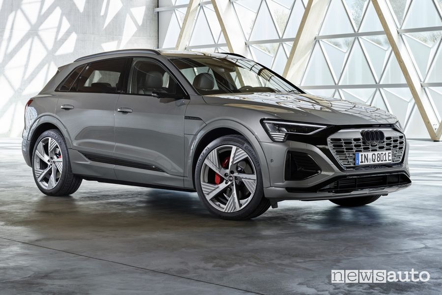 Audi Q8 e-tron quattro anteriore 3/4
