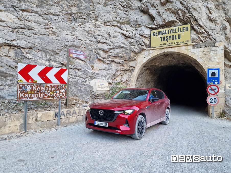 Mazda CX-60 inizio della Stone Road Kemaliye TaşYolu MAZDA EPIC DRIVE 2022 TURCHIA