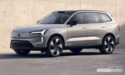 Volvo EX90 anteriore 3/4
