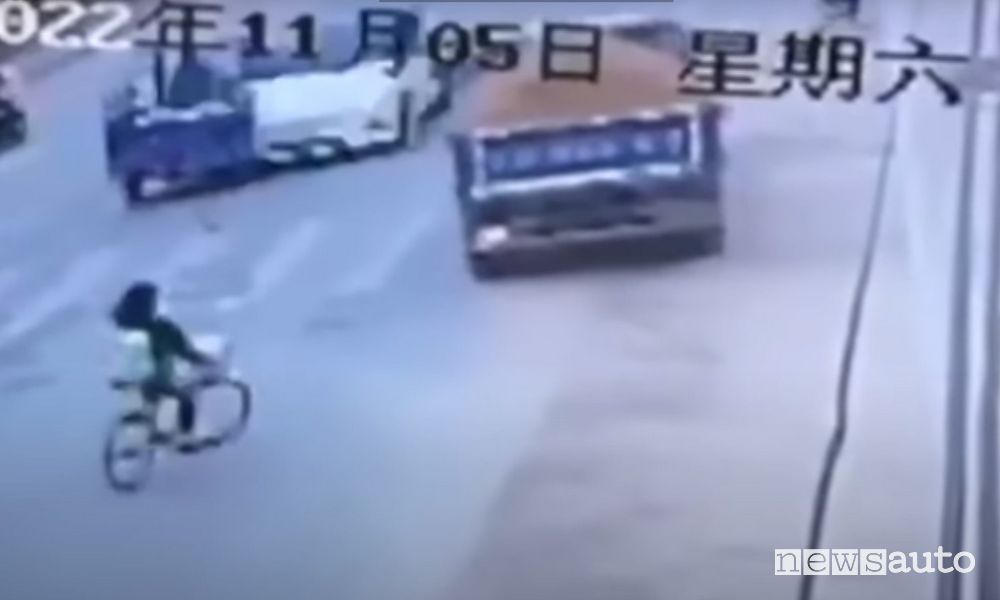 Incidente Tesla Autopilot