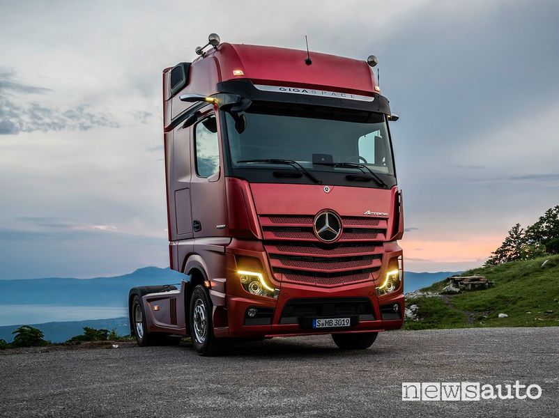 Mercedes Actros 1863 625 CV