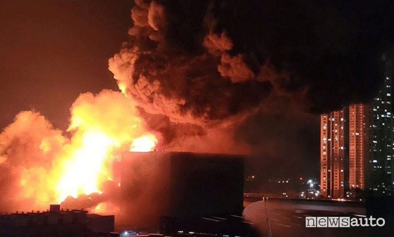 incendio nella fabbrica Hankook di Daejeon