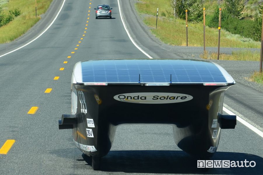 Emilia 4 prototipo a propulsione solare fotovoltaica