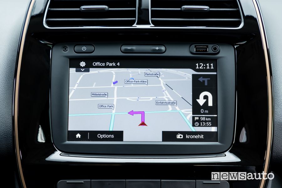 Dacia Spring Extreme navigatore display infotainment
