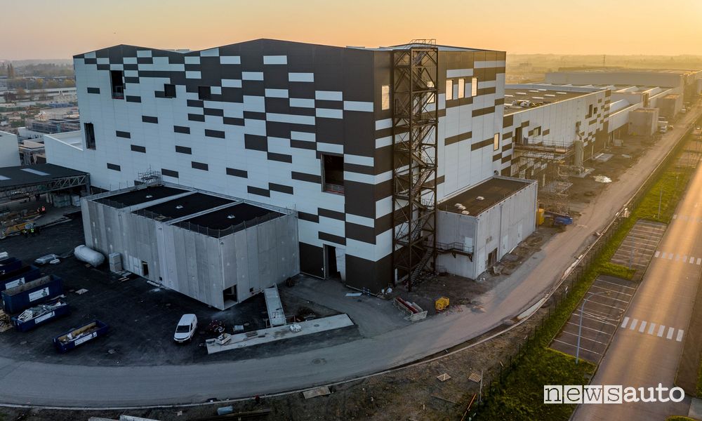 Gigafactory Stellantis, inaugurata la prima in Francia