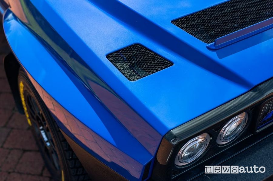 Lancia Delta Safarista griglia cofano anteriore