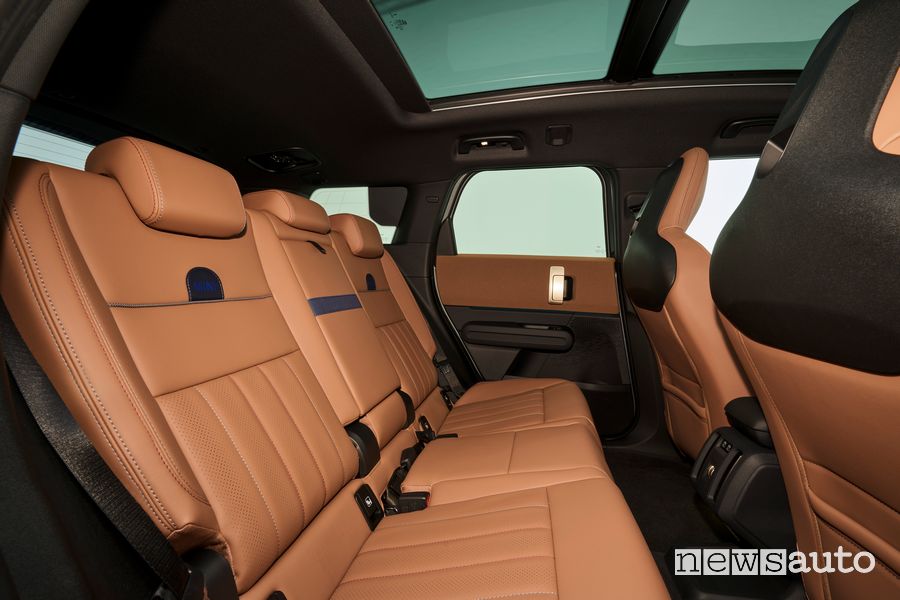 Nuova Mini Countryman SE sedili posteriori abitacolo