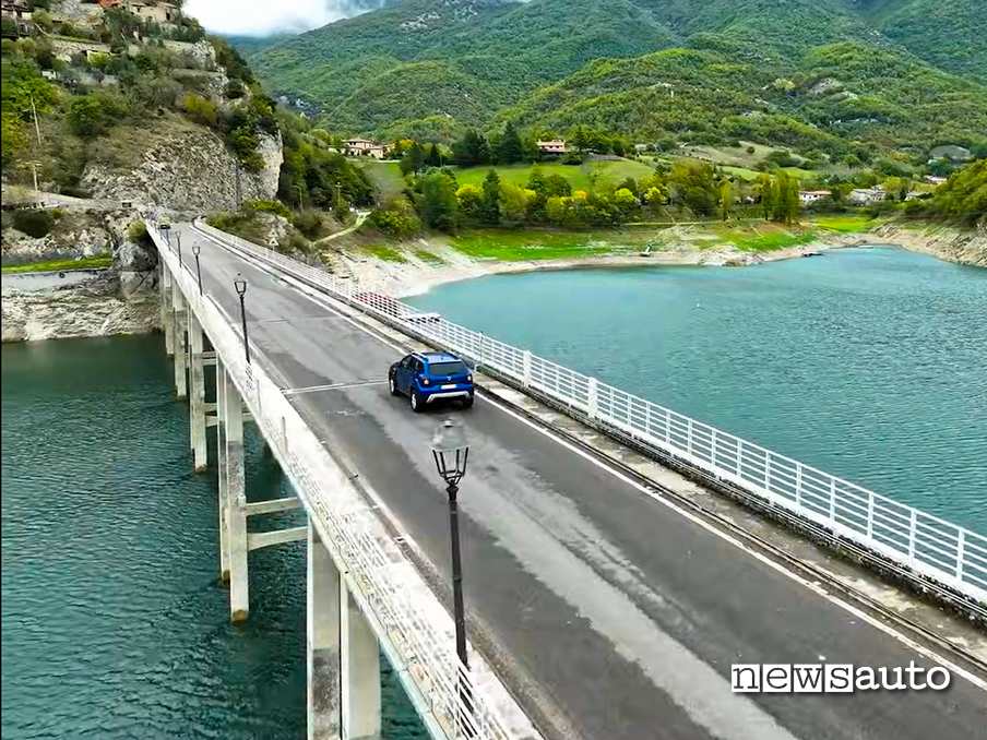 Michelin-CrossClimate-2-Duster-prova-strada-pioggia