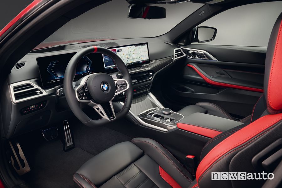 Nuova BMW Serie 4 Coupé volante abitacolo