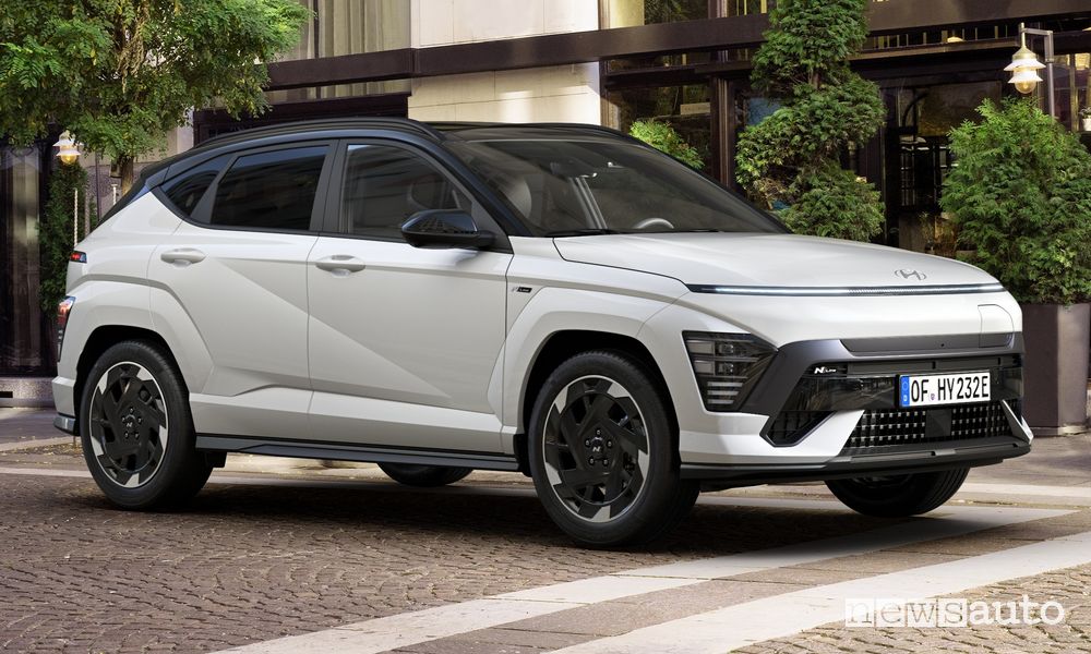 Nuova Hyundai Kona Electric N-Line anteriore 3/4