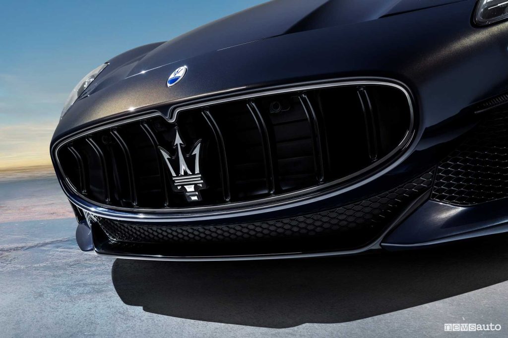 Maserati GranCabrio Trofeo griglia anteriore