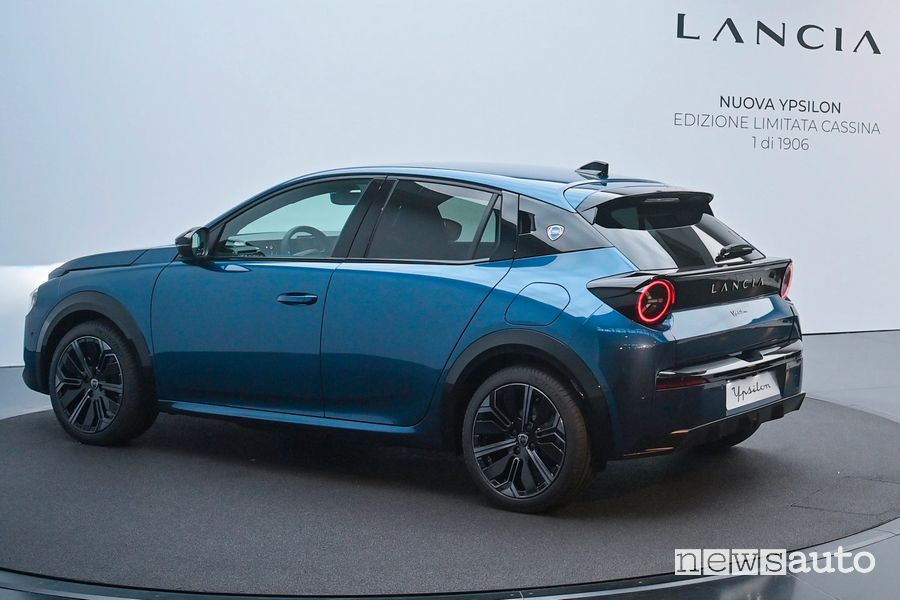Nuova Lancia Ypsilon Cassina posteriore 3/4