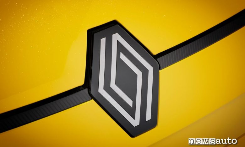Renault 5 E-Tech Electric logo griglia anteriore