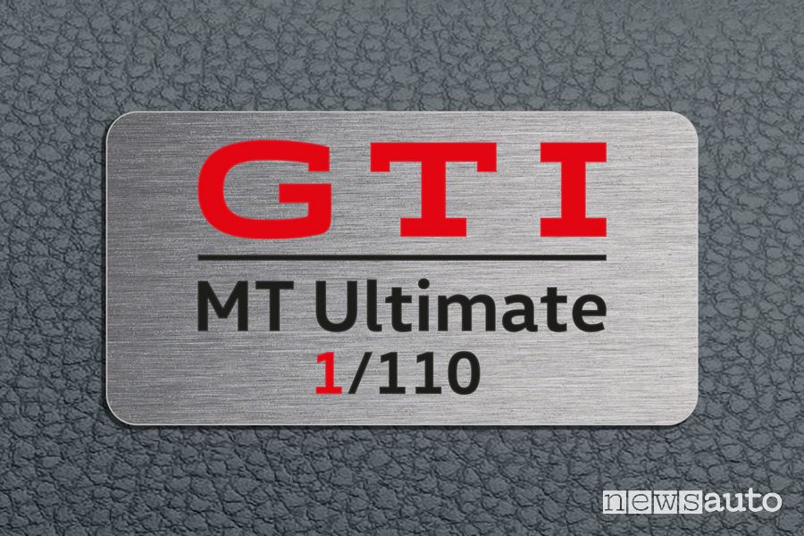 Volkswagen Golf GTI targhetta MT Ultimate 1/100 abitacolo
