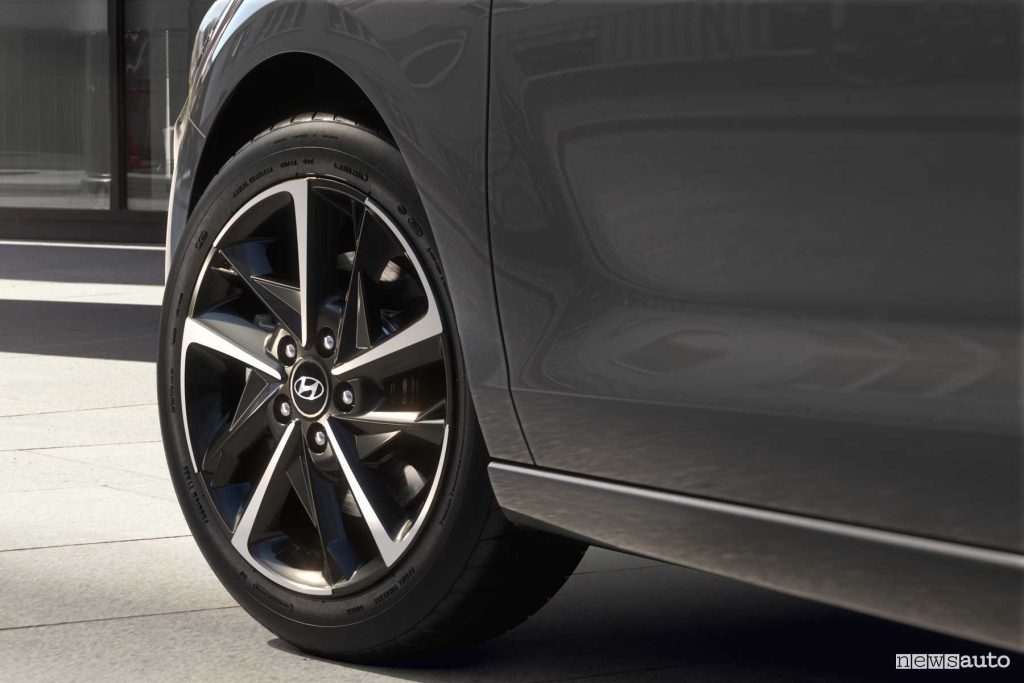 New Hyundai i30 restyling 16 wheel rims"
