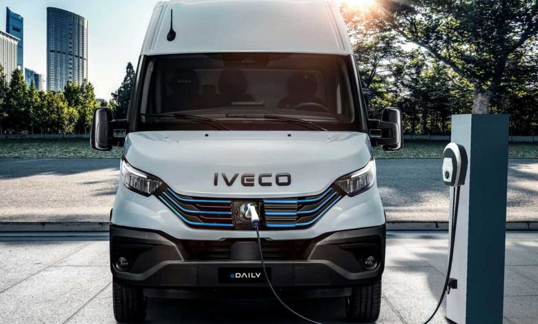 Iveco eDaily furgone in ricarica