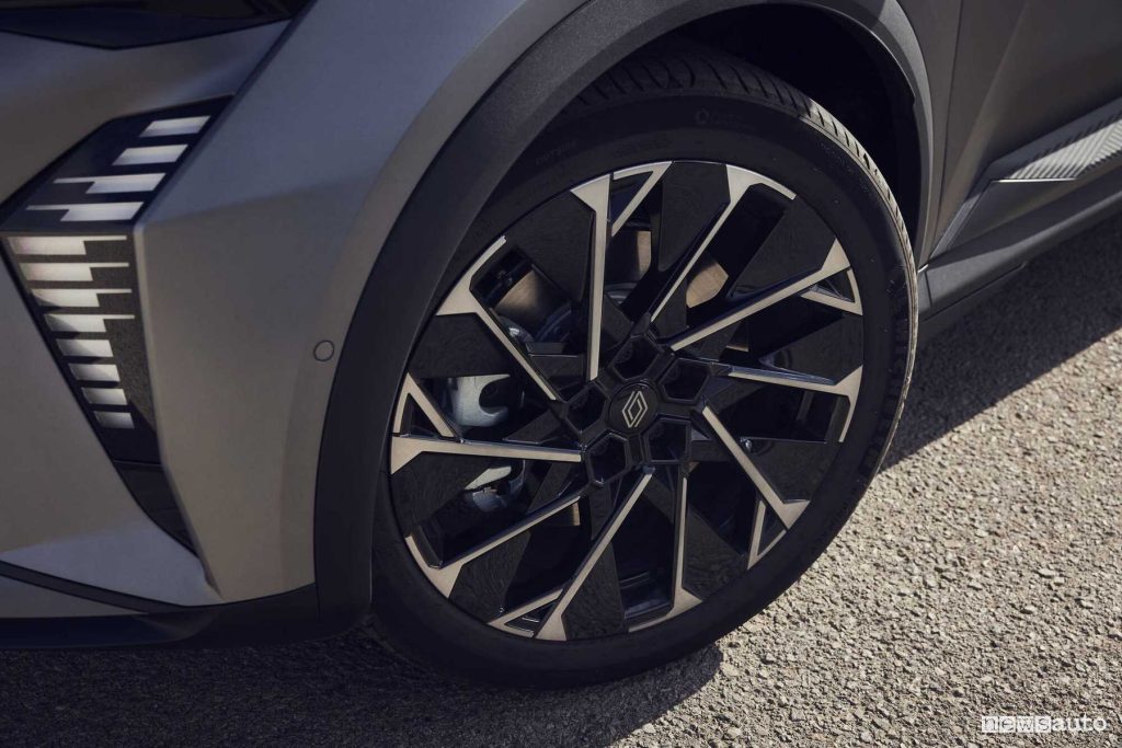 Renault Scenic E-Tech electric Esprit Alpine cerchi in lega