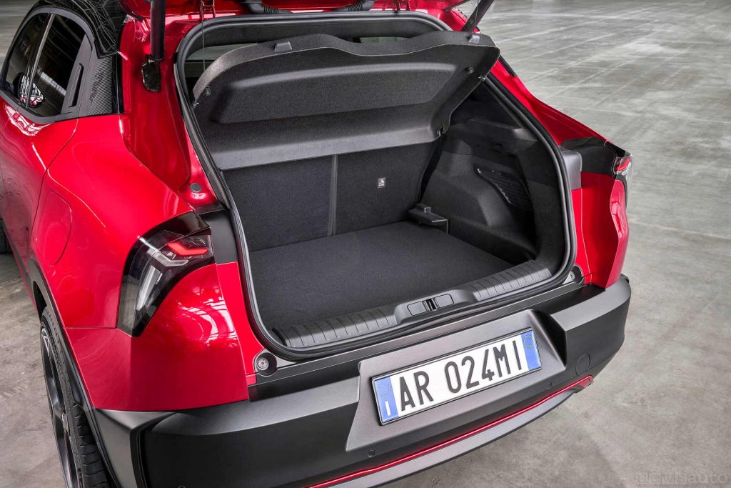 Alfa Romeo Milano Speciale bagagliaio