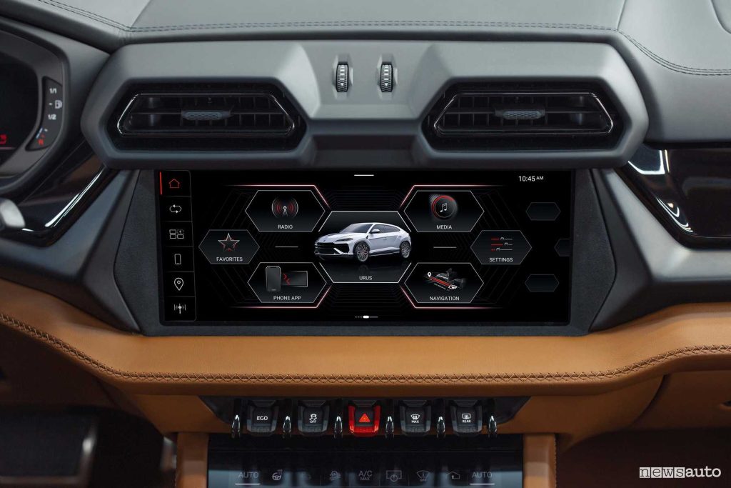 Lamborghini Urus plug-in SE infotainment display