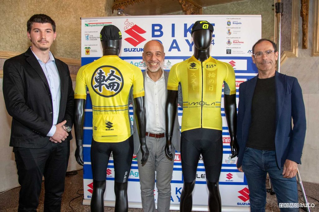 Marco Ruschetti (Advance Motorcycle Designer), Massimo Nalli (President of Suzuki Italy), Davide Cassani (former coach of the national cycling team)