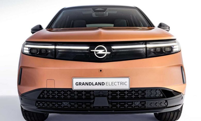 Nuova Opel Grandland frontale