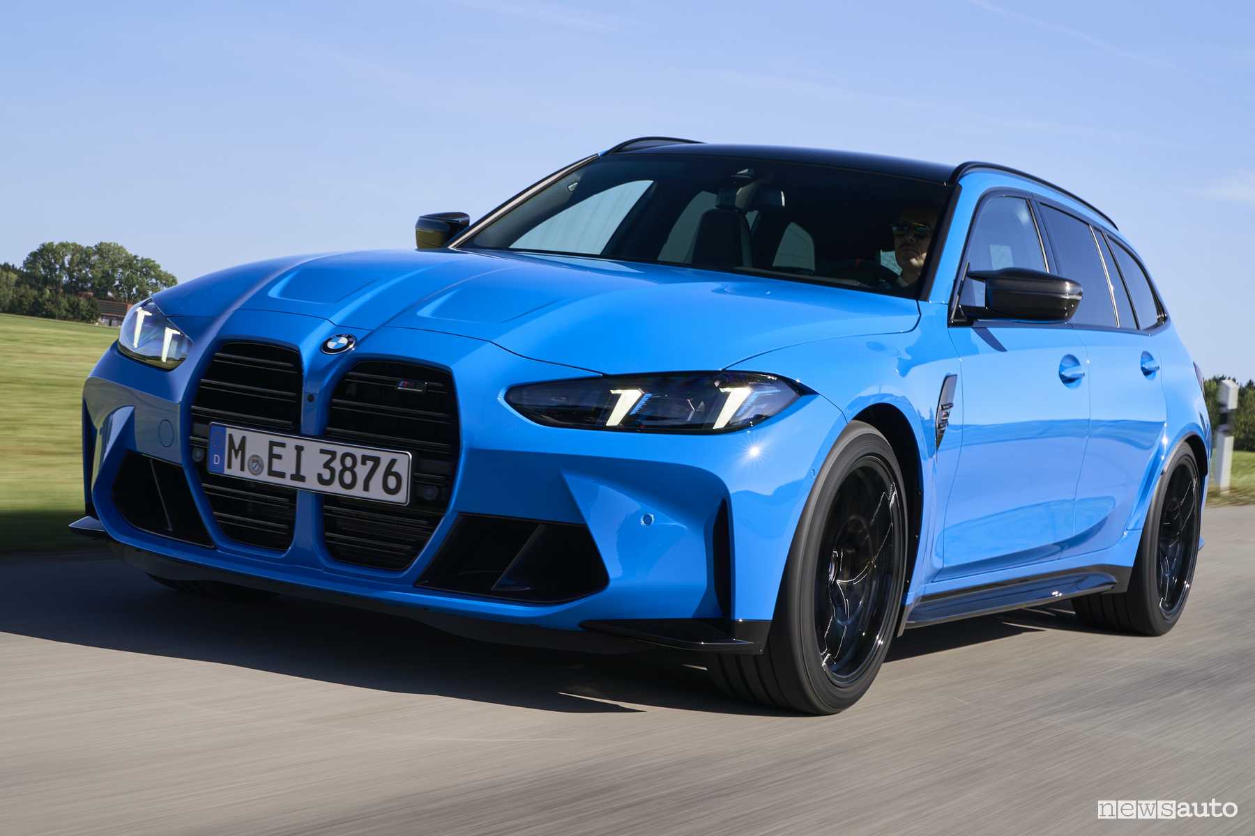 Nuova BMW M3 Touring su strada