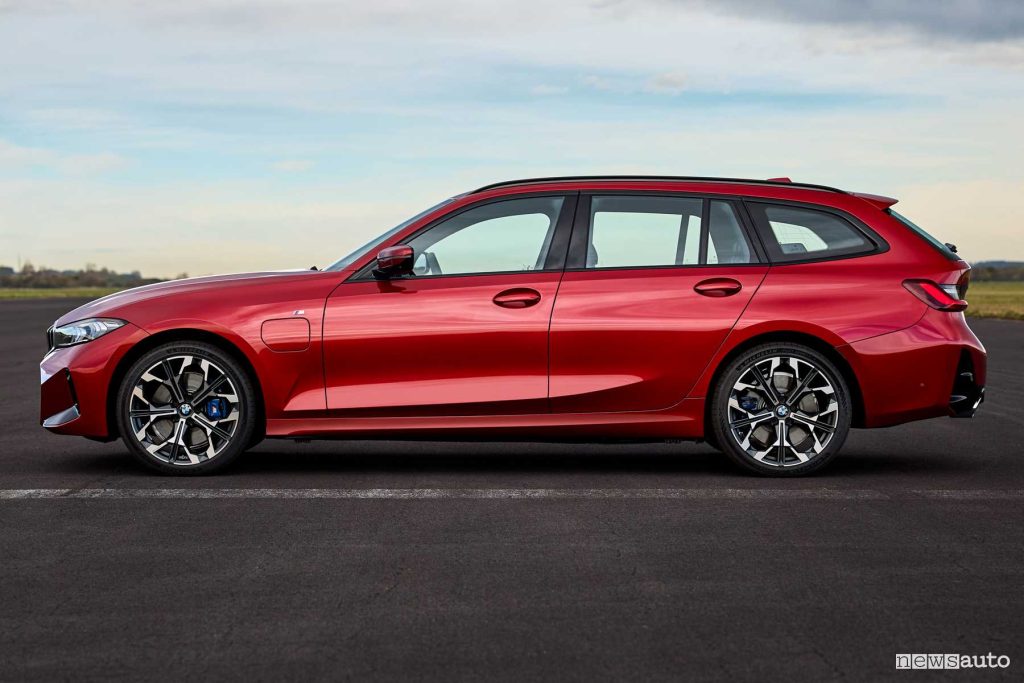 New BMW 3 Series 330e Touring side view