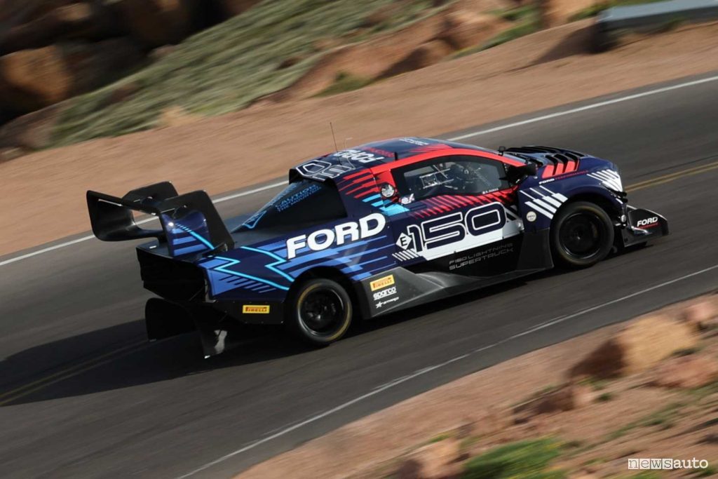Ford F‑150 Lightning SuperTruck sets record at Pikes Peak