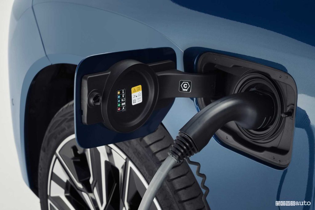 New BMW X3 30e xDrive AC charging socket