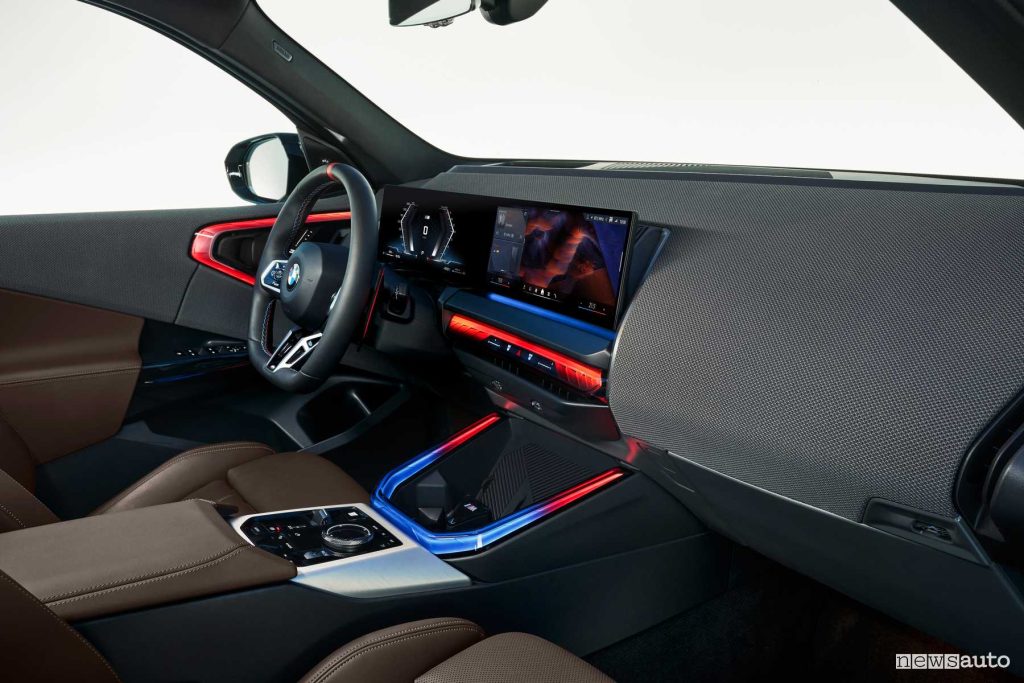 New BMW X3 M50 xDrive cockpit dashboard