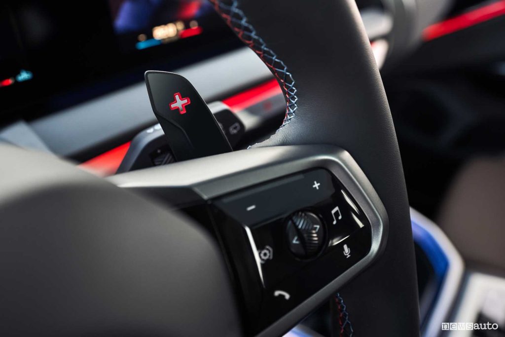 New BMW X3 M50 xDrive steering wheel shift paddle