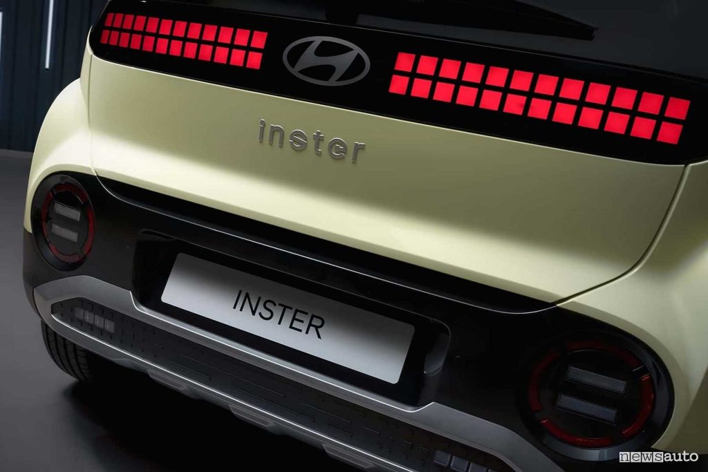 New Hyundai Inster rear light signature