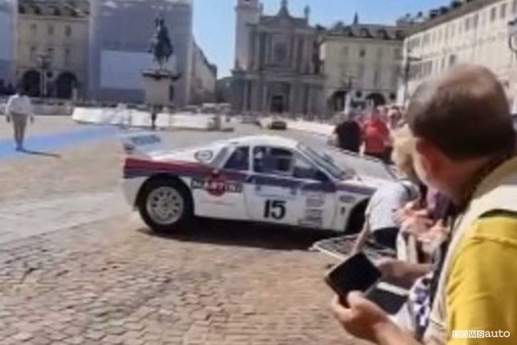 Incidente Salone Auto Torino Lancia Rally 037