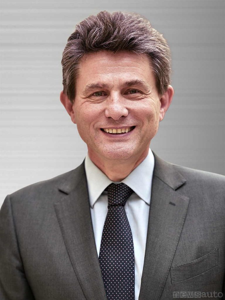 Henri de Castries
Amministratore Senior Indipendente Stellantis 
Presidente Comitato ESG
Membro Comitato Audit
Membro Comitato Remunerazioni