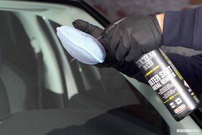 Come proteggere l'auto dalla pioggia, che prodotto usare per il parabrezza
