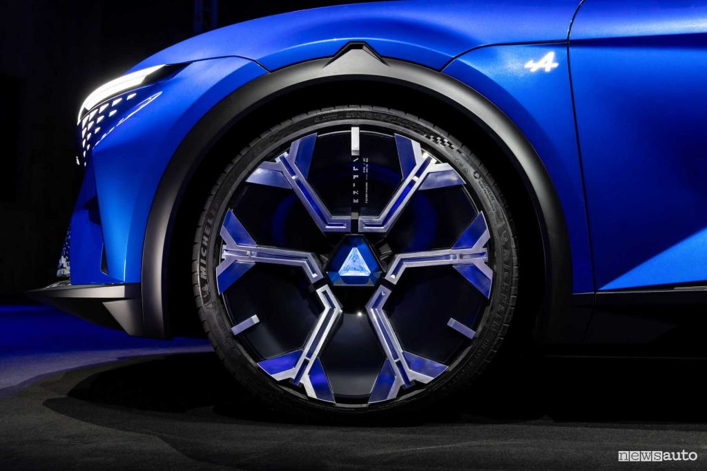 Alpine A390_β 22 rims"