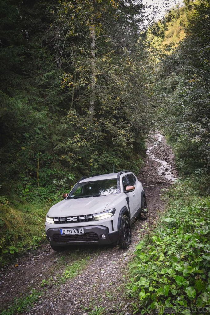 Sentieri percorsi grazie alla trazione integrale della Dacia 4x4