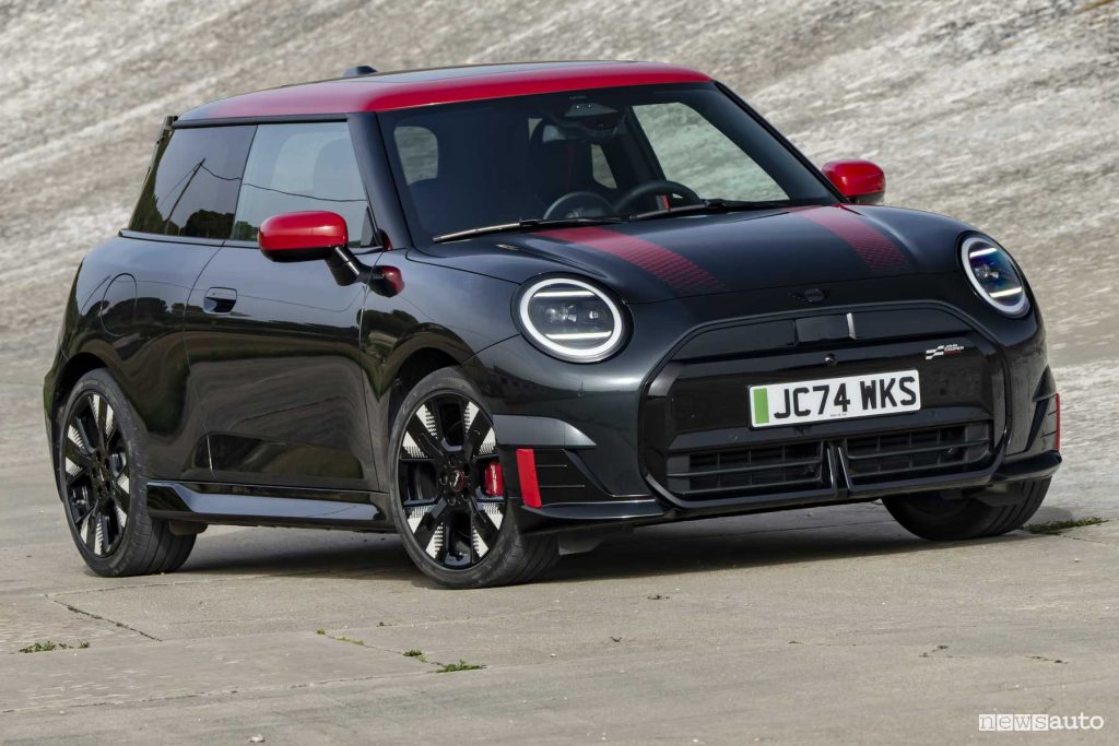 Mini John Cooper Works Electric front 3/4