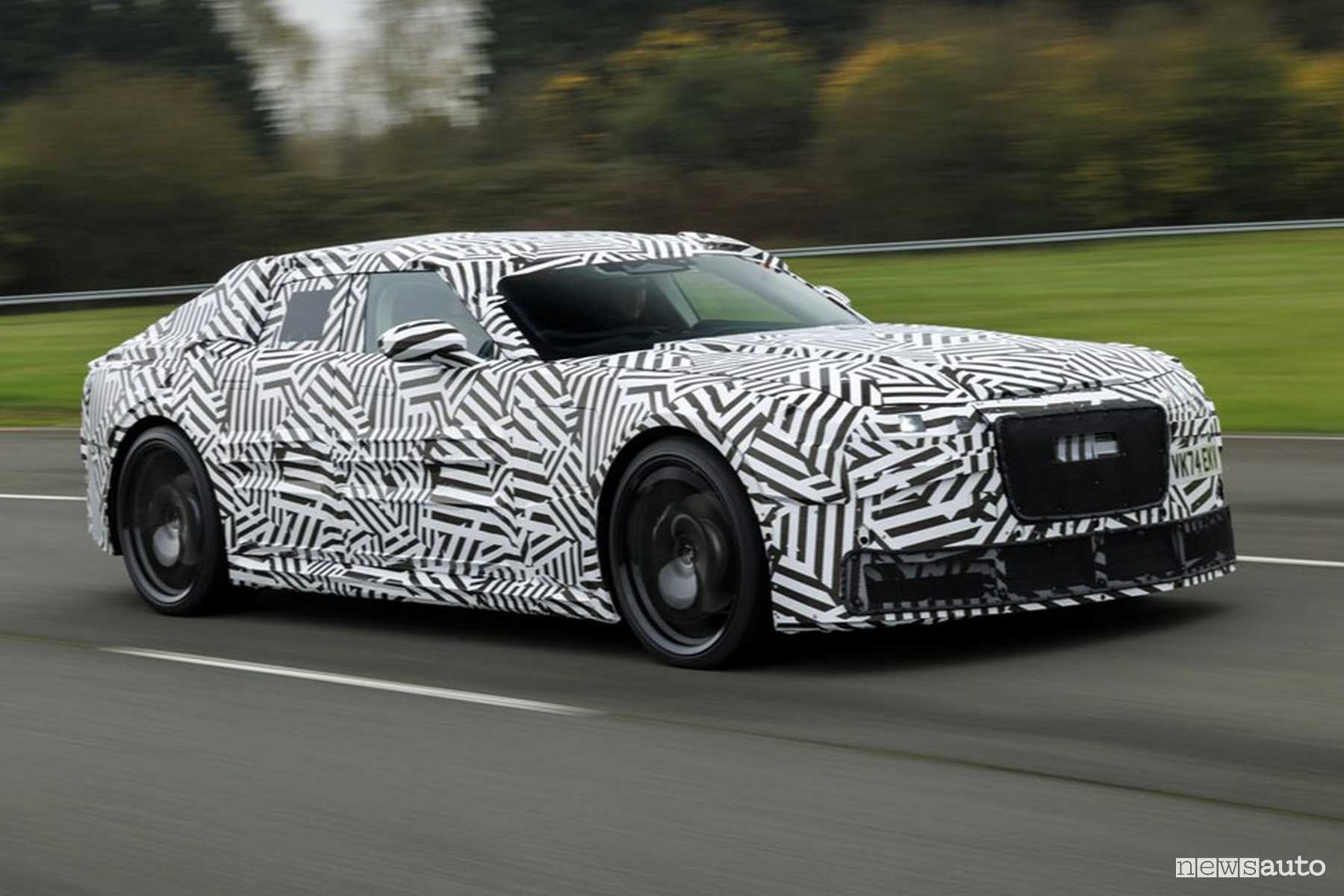 Jaguar in crisi, dal 2026 punta tutto sull'elettrico