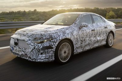 Nuova Mercedes CLA, elettrica e ibrida, anteprima