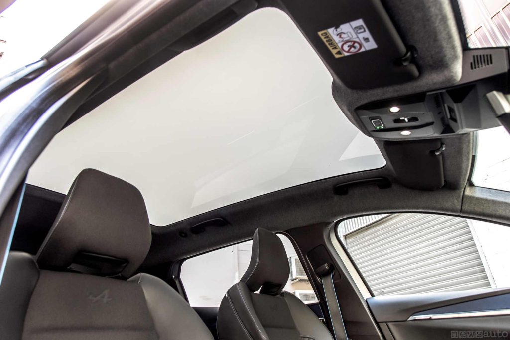 Renault Scenic E-Tech Esprit Alpine tetto panoramico solarbay