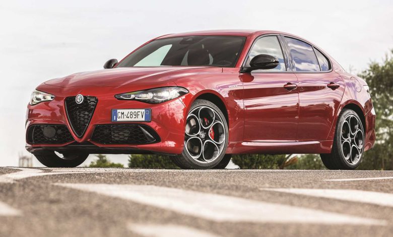 Alfa Romeo Giulia Veloce Q4 anteriore 3/4