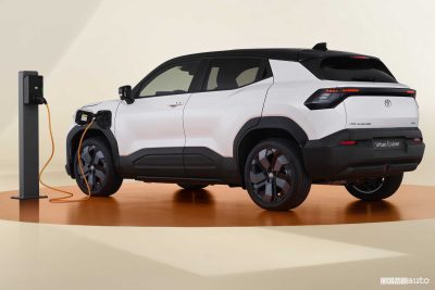 Nuova Toyota Urban Cruiser in ricarica