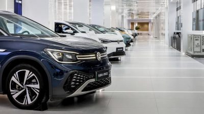 Scambio batteria auto elettrica catl