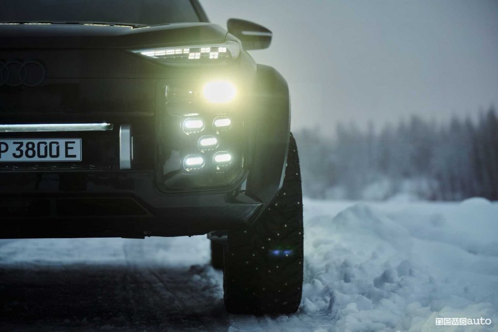 Audi Q6 e-tron offroad concept fari a LED