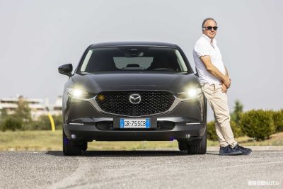 Giovanni Mancini tester della Mazda CX-30 Homura