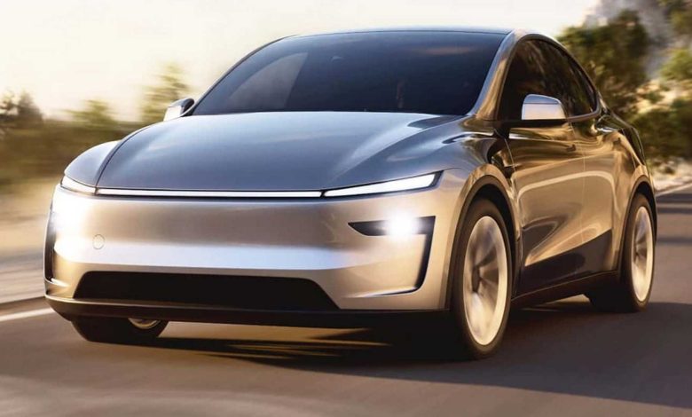 Tesla Model Y 2025 su strada