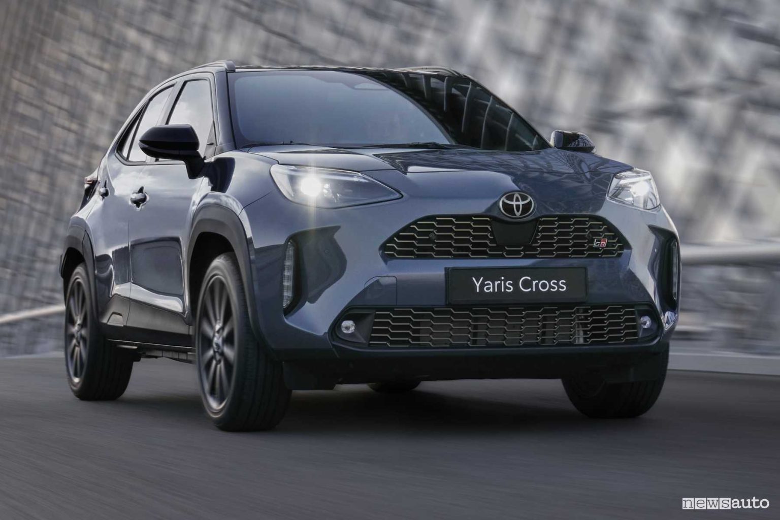Toyota Yaris Cross 2025, cosa cambia, caratteristiche e prezzo ...