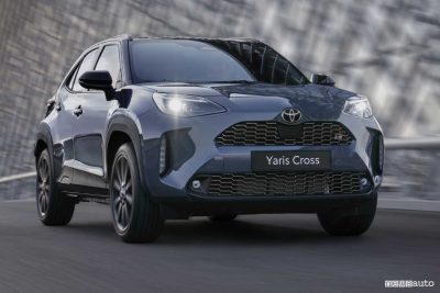 Toyota Yaris Cross GR Sport su strada